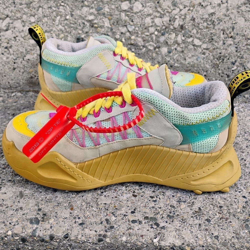 Off-White ODSY-1000 Cream Fuchsia Size EU 37